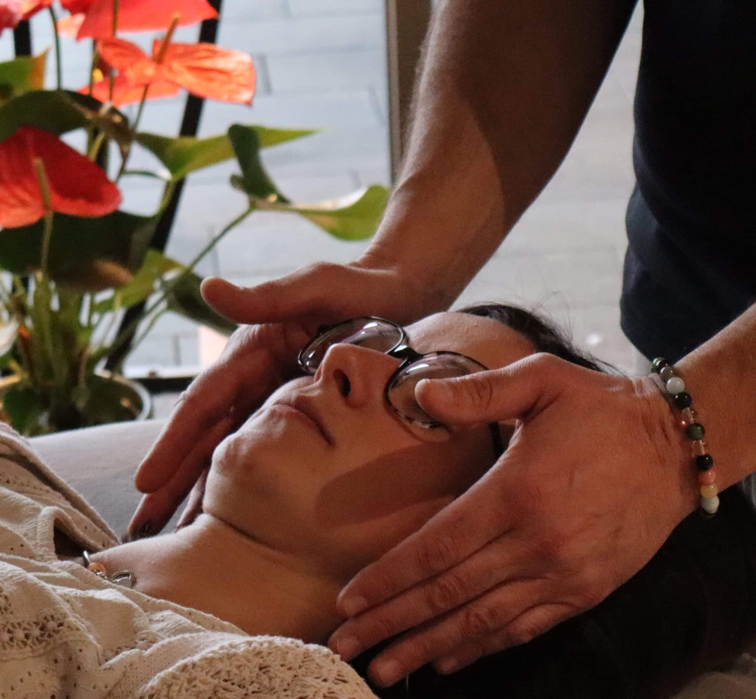 Magnétisme sur une femme